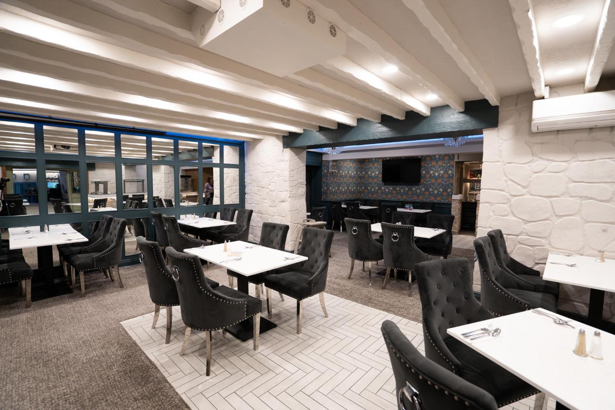 Bushtown Hotel & Spa Коулрейн Екстериор снимка