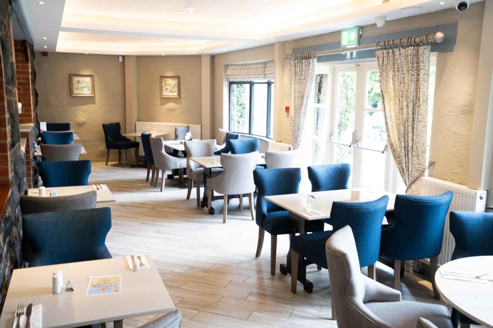 Bushtown Hotel & Spa Коулрейн Екстериор снимка