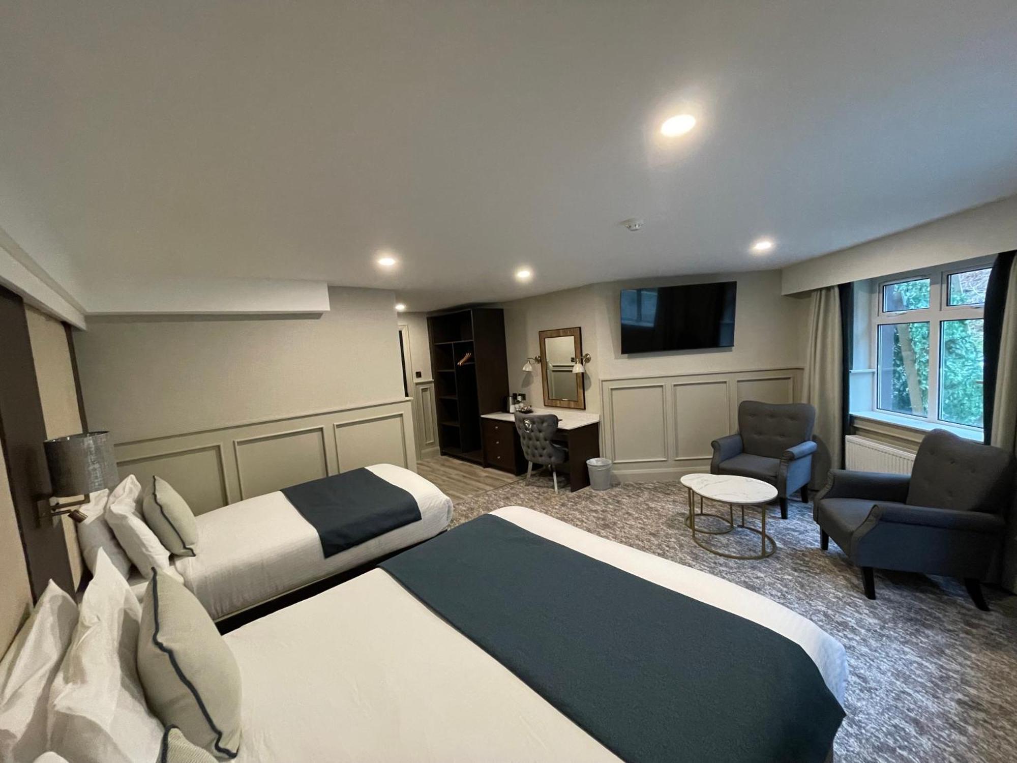Bushtown Hotel & Spa Коулрейн Екстериор снимка
