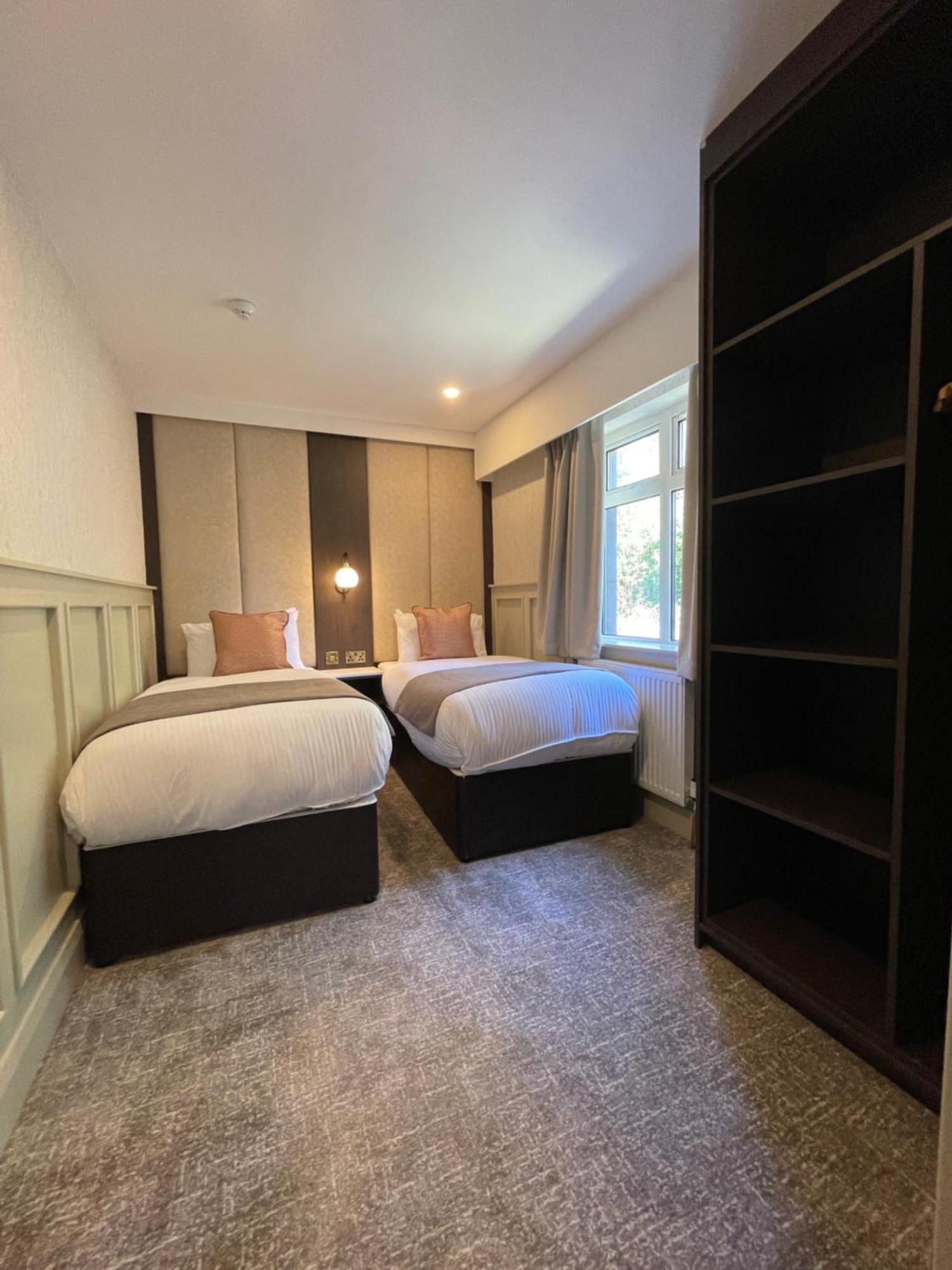 Bushtown Hotel & Spa Коулрейн Екстериор снимка