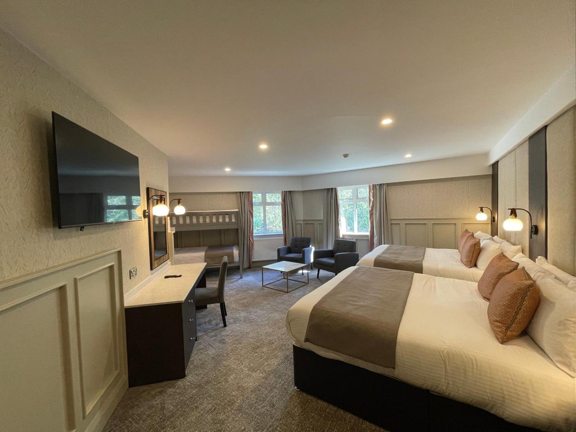 Bushtown Hotel & Spa Коулрейн Екстериор снимка